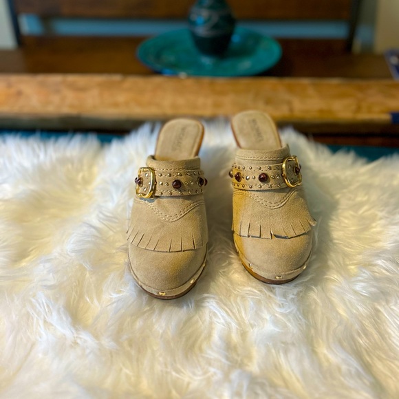 New Michael Kors Suede Mules Neutrals Round-Toes with Studded Accents Cone Heels - Picture 1 of 6